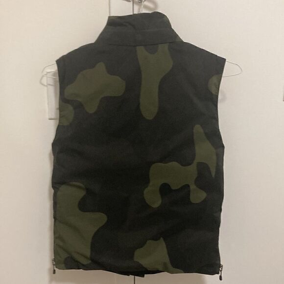 SOS Black Snow Woman’s Goose Down Puffer Ski Vest in Camouflage Print. Size XS. - Picture 2 of 11